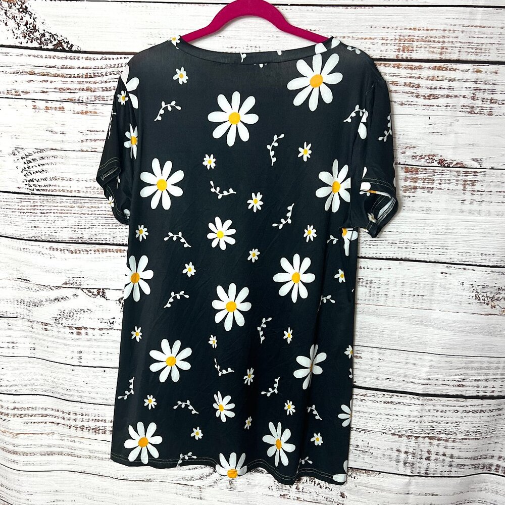 Bon Apple Tea short sleeved top size XL